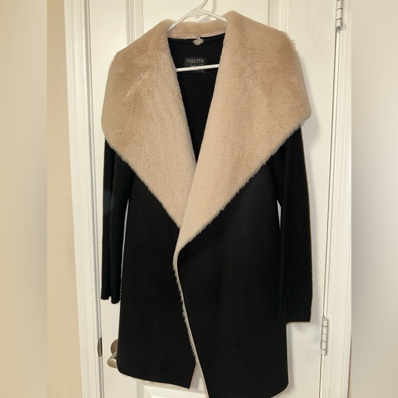 Black Coat with Faux Fur Collar - Picture 4 of 8